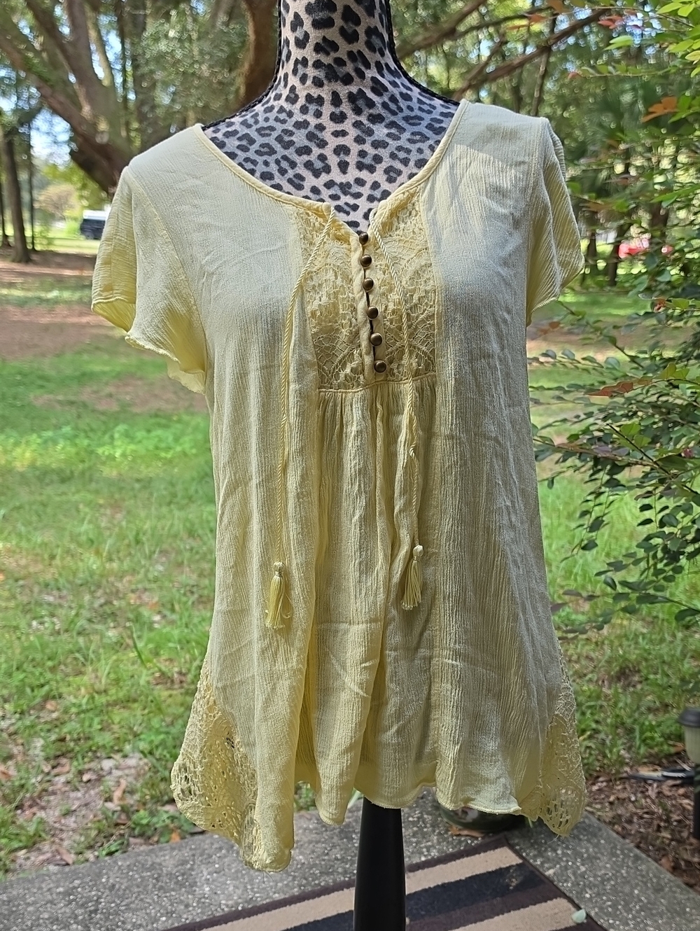 Teaspoon Pale Yellow Lace-Trim Peasant Tunic